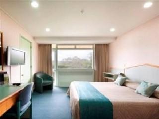 Hotel Croydon 3*